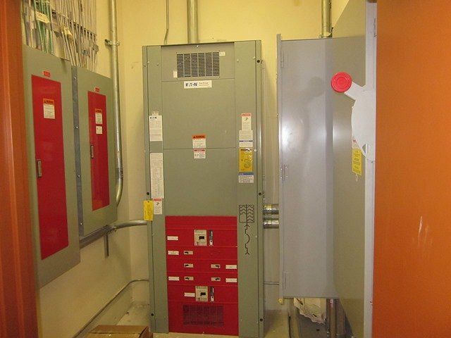 Electrial panels - Electrical contractors for Healthcare &amp; Assisted Living Facilities