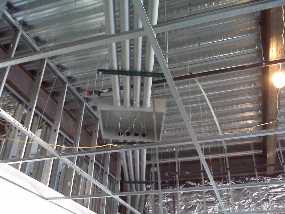 Commercial retail electrical contractor services