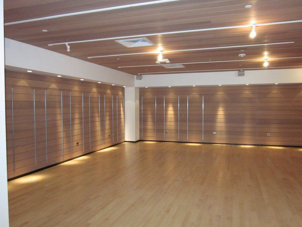 Commercial retail electrical contractor services